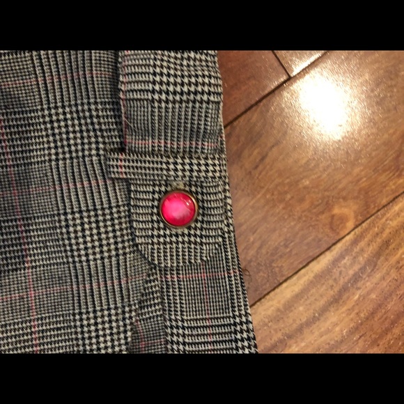 🔥4/$20🔥Seduction shorts - Picture 2 of 6